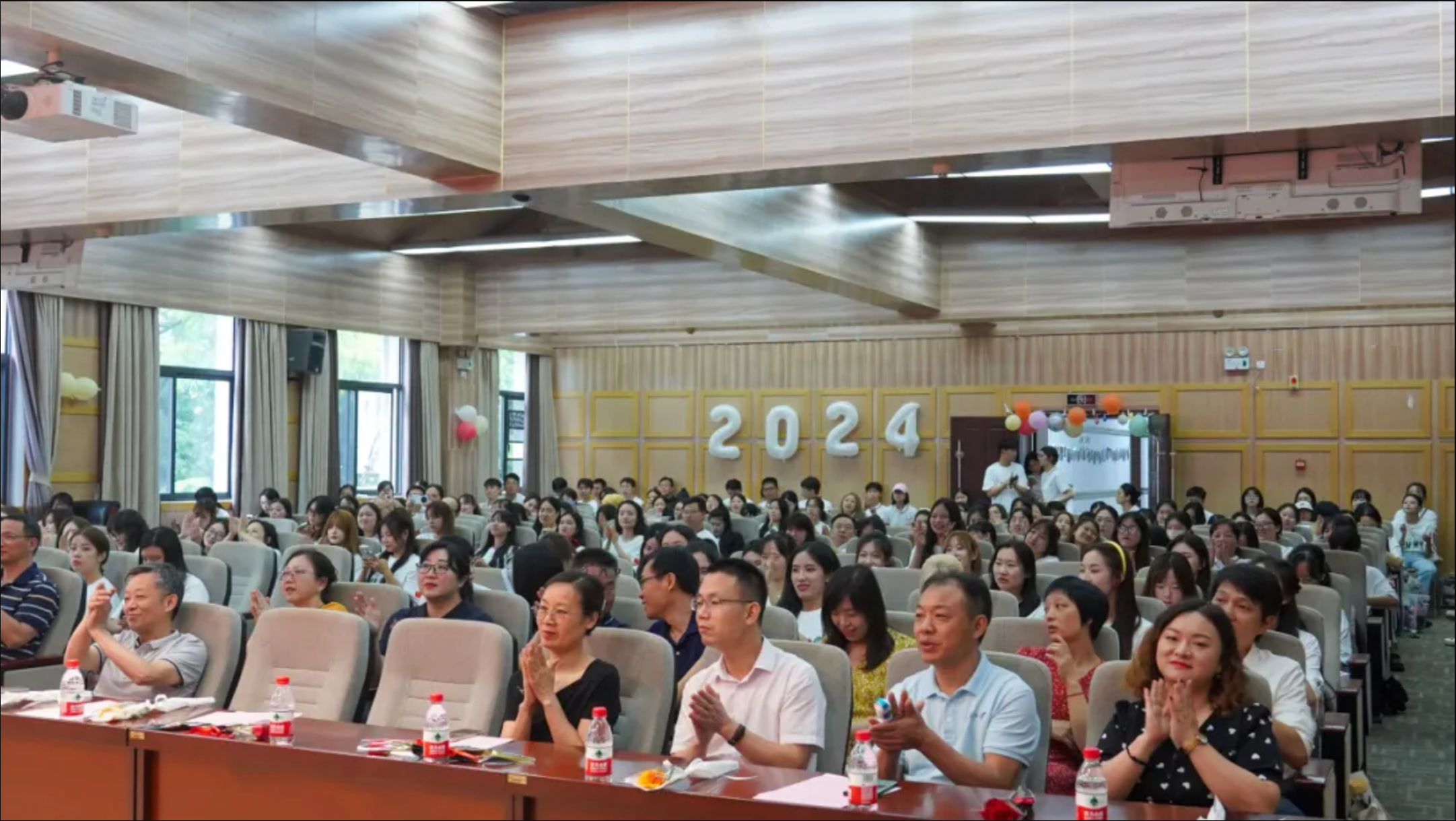 毕业季 | 437必赢会员中心2024届毕业仪式隆重举行